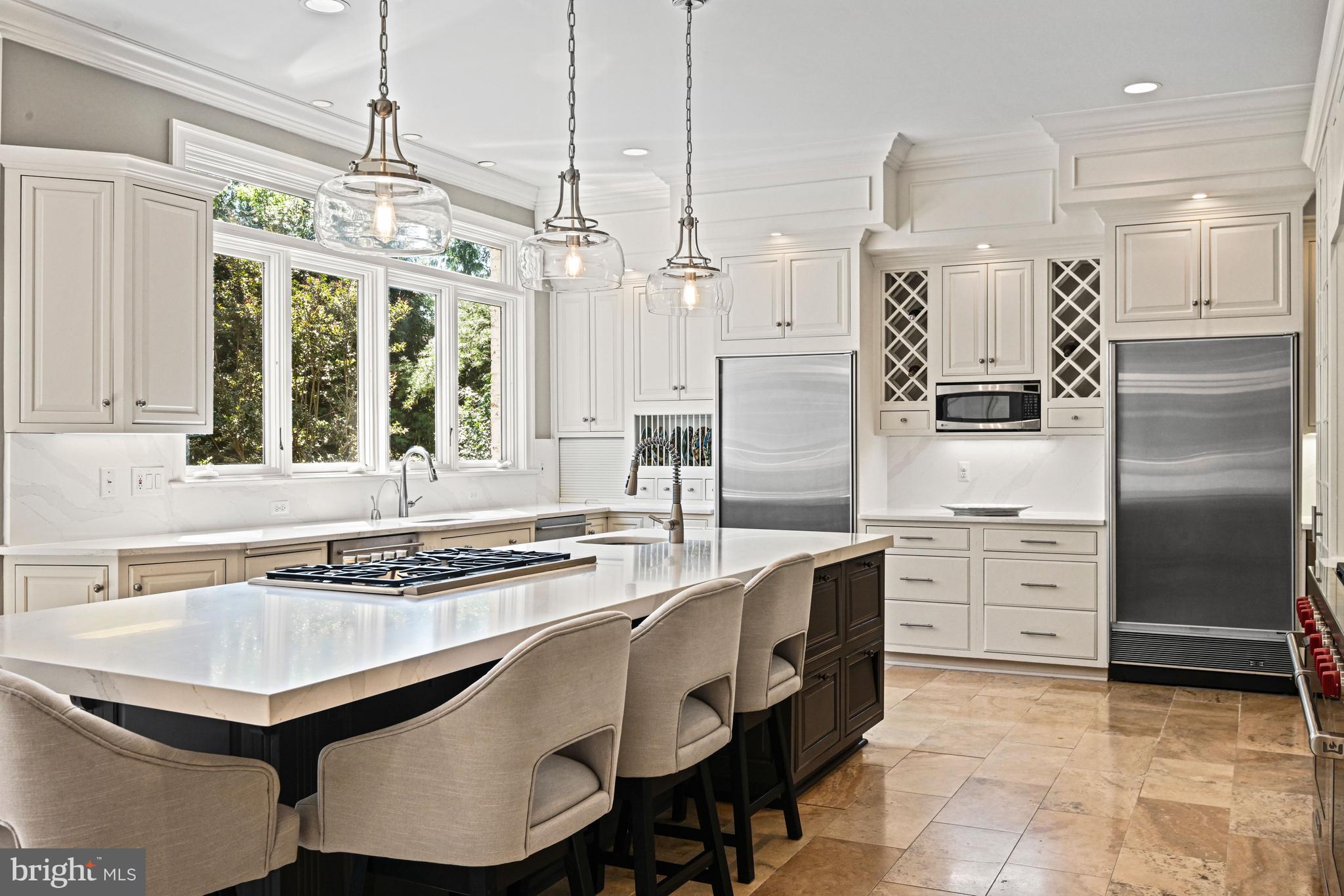 FALCON RIDGE - Residential