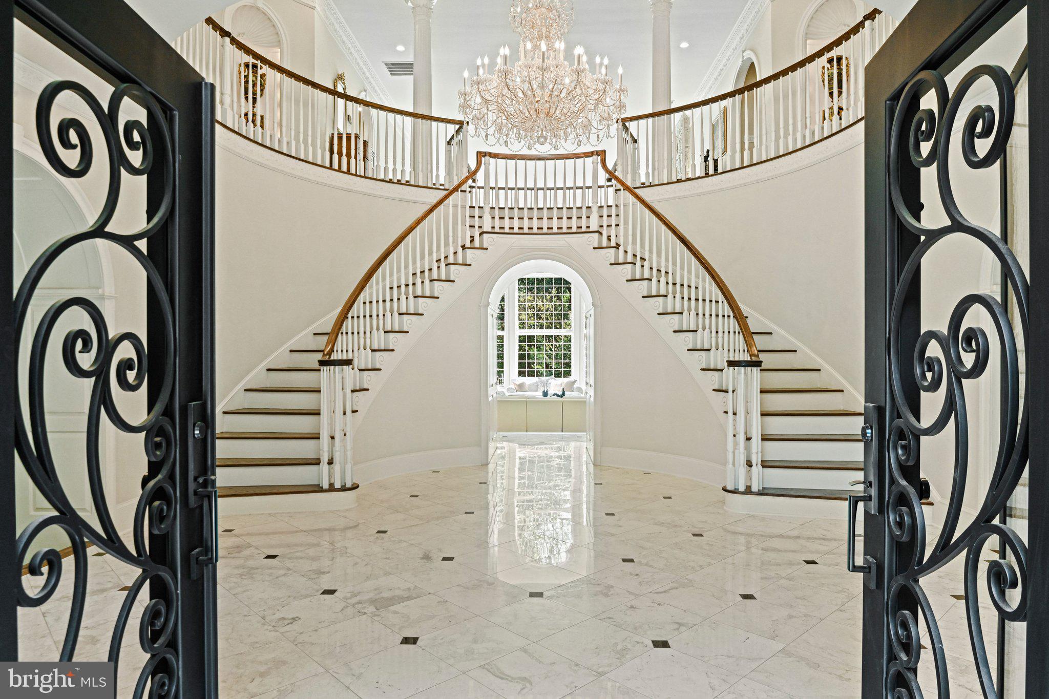 FALCON RIDGE - Residential