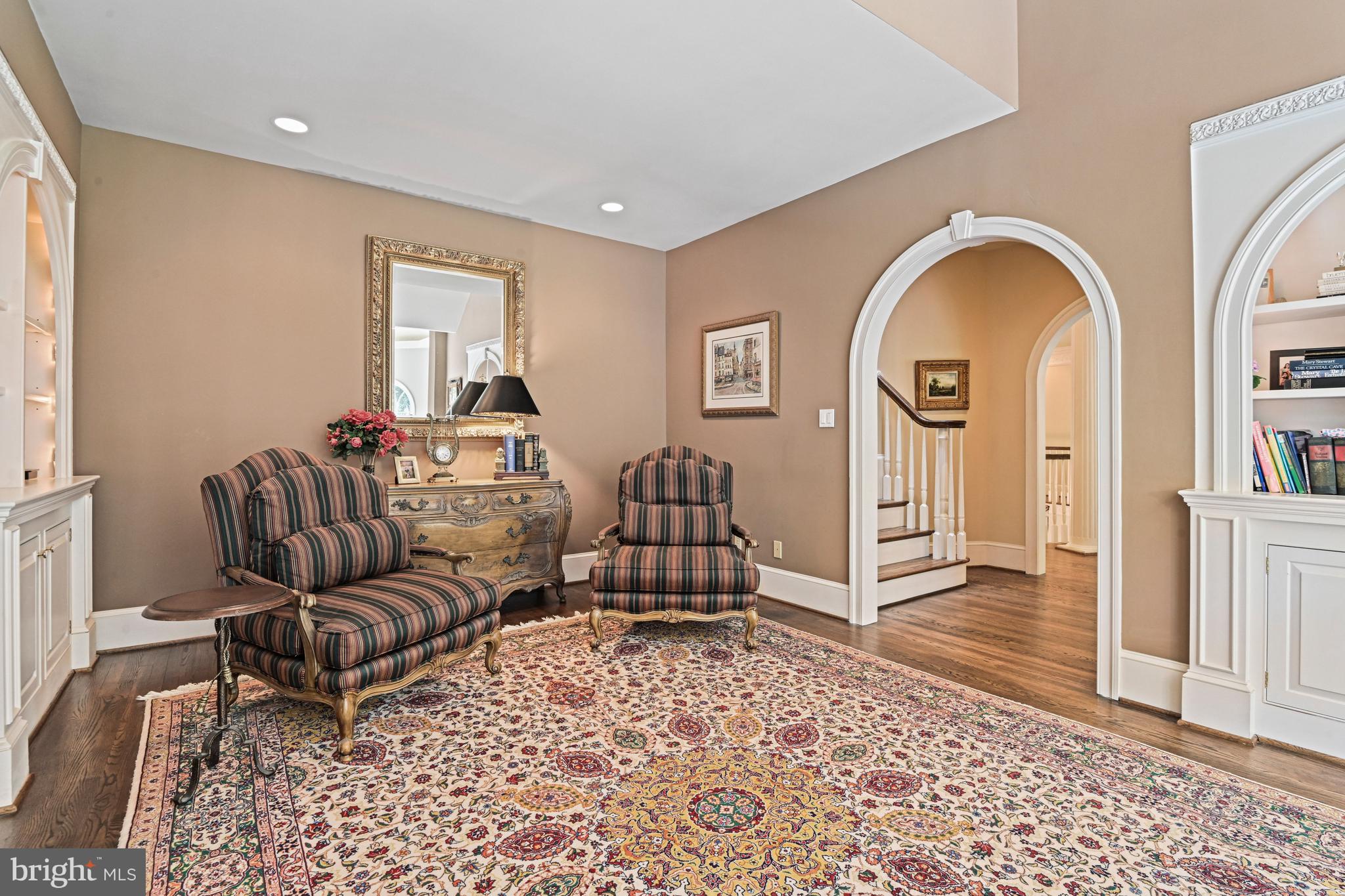 FALCON RIDGE - Residential