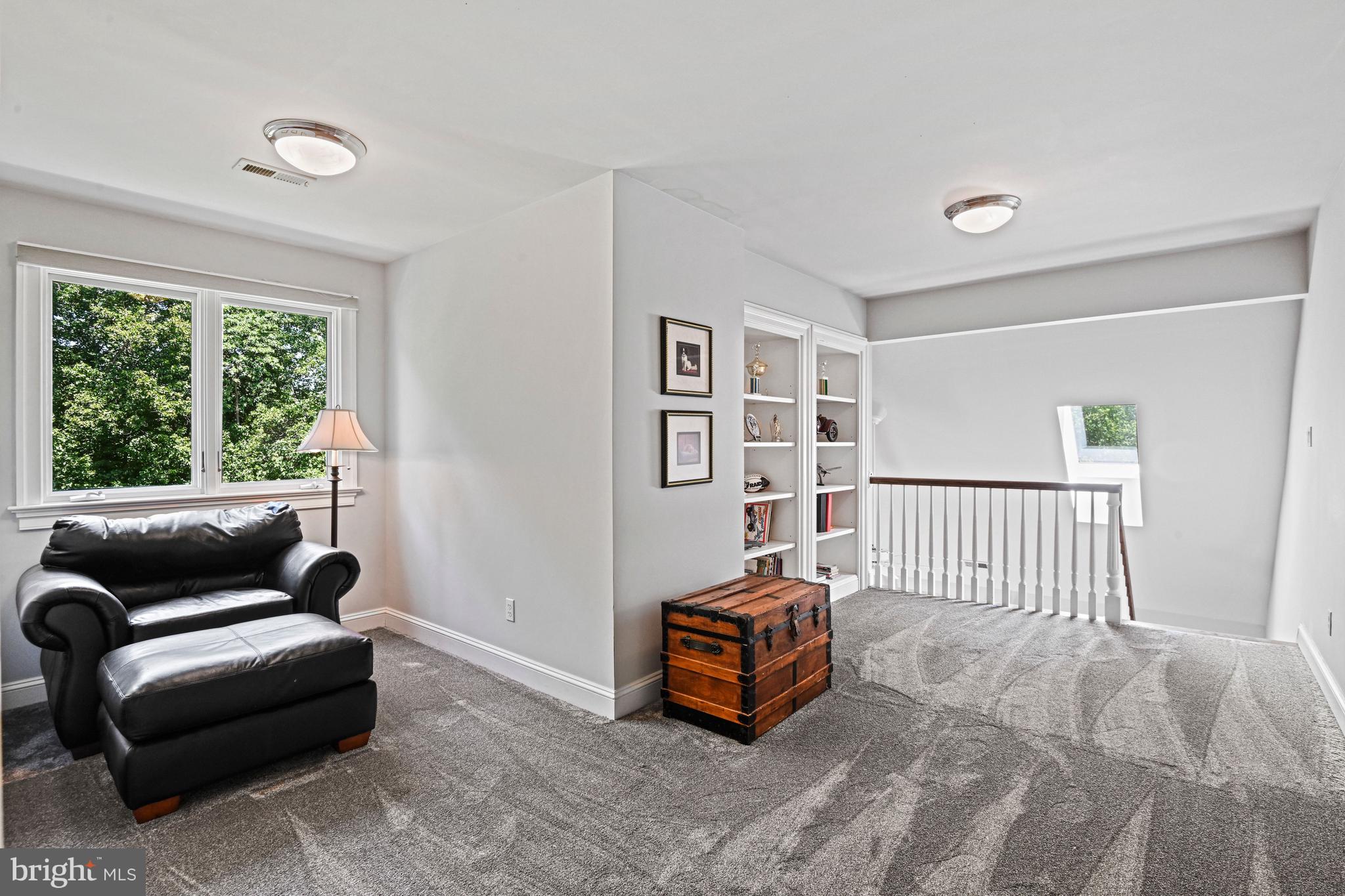 FALCON RIDGE - Residential