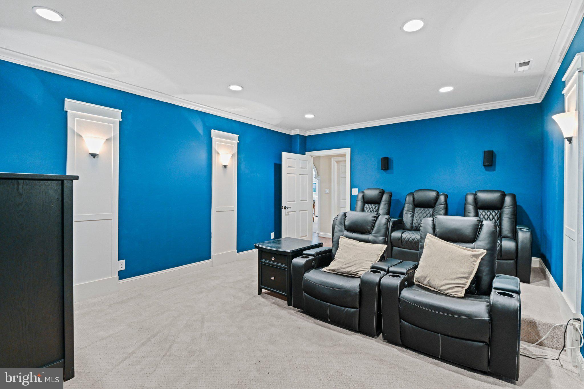 FALCON RIDGE - Residential