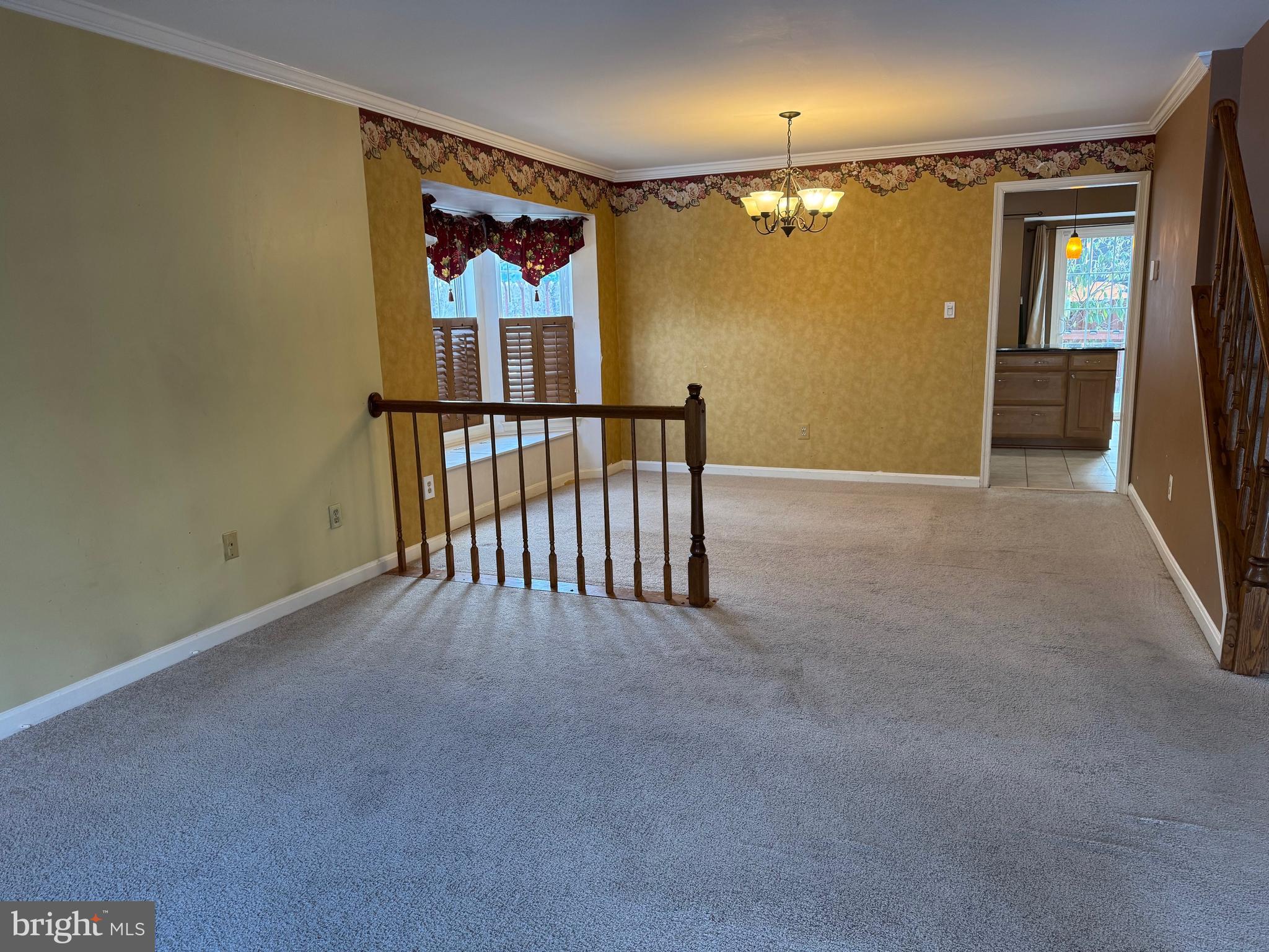 COMPTON VALLEY ESTATES - Residential Lease