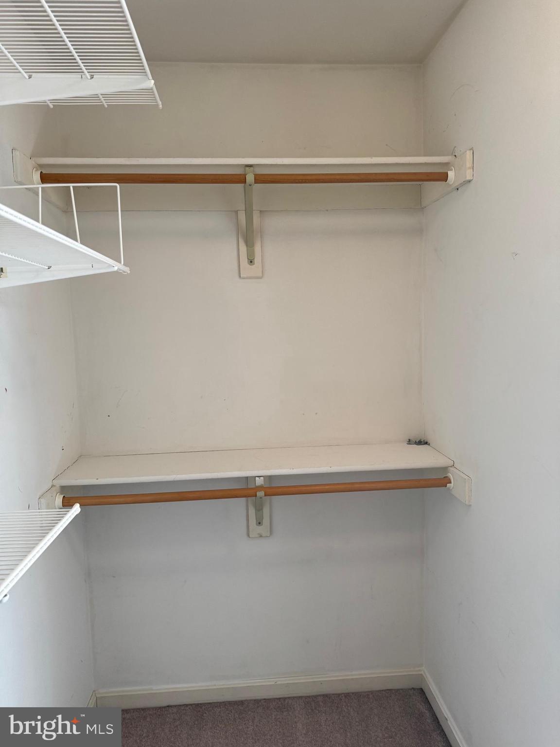 COMPTON VALLEY ESTATES - Residential Lease