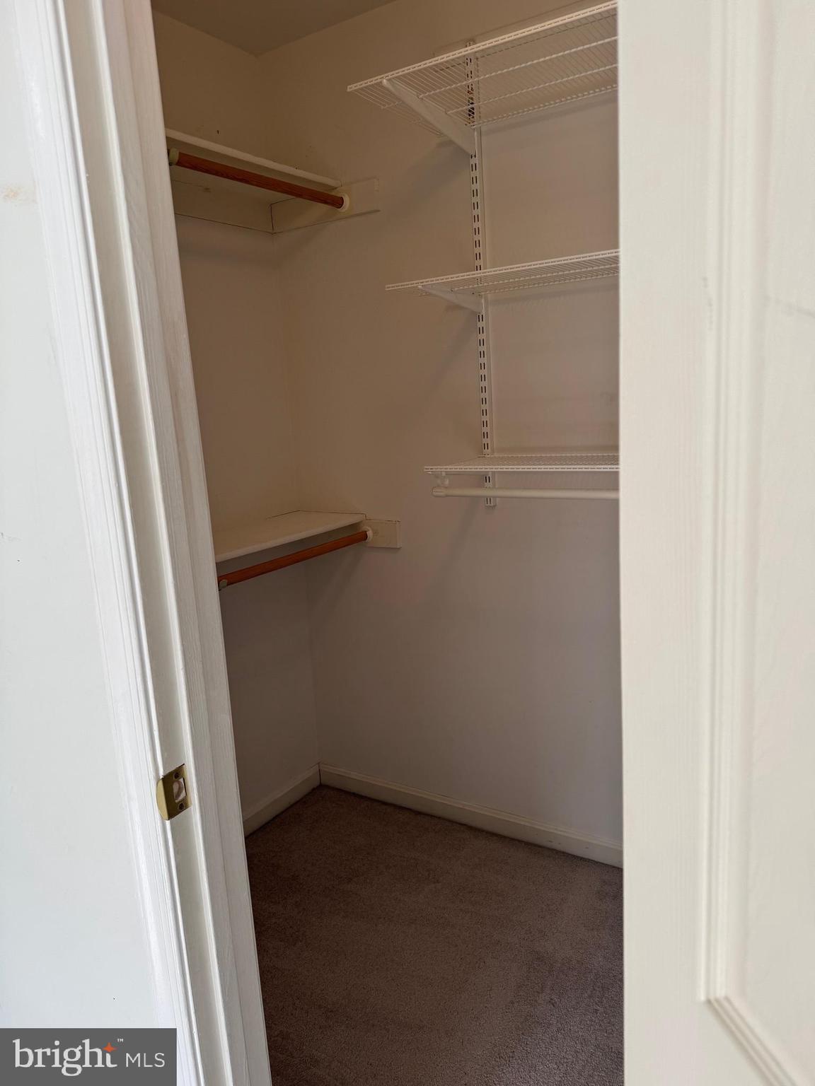 COMPTON VALLEY ESTATES - Residential Lease