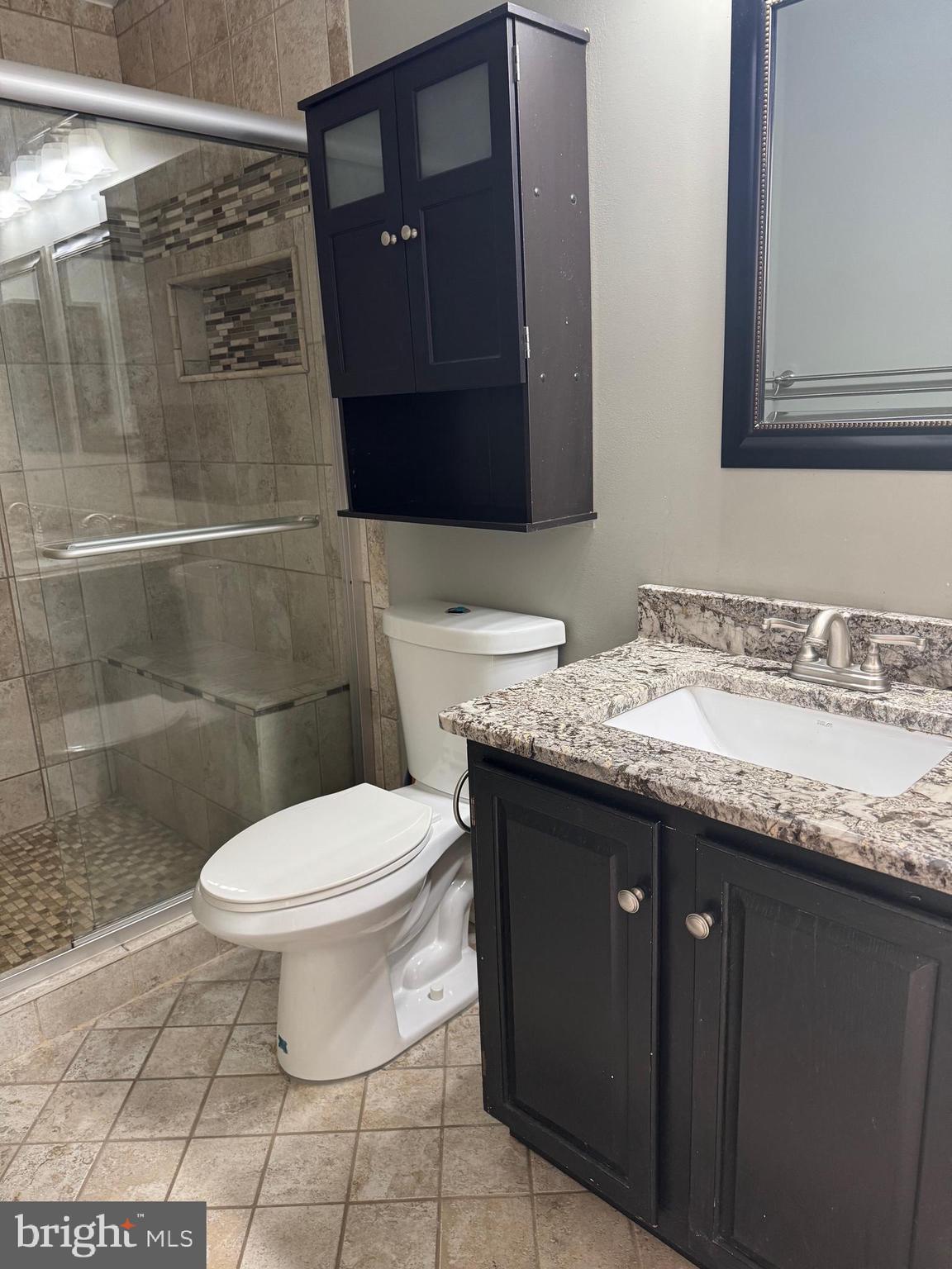 COMPTON VALLEY ESTATES - Residential Lease