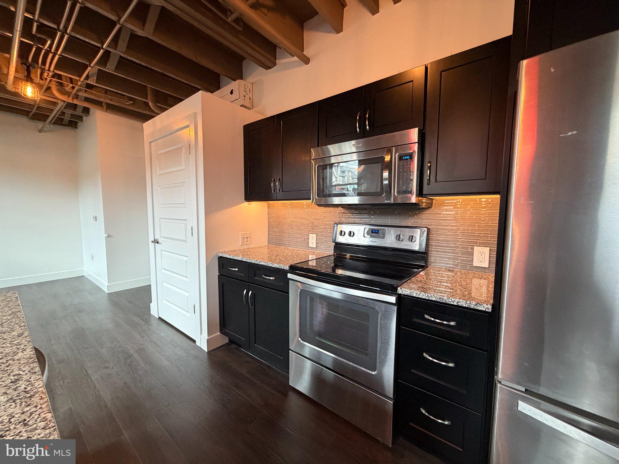 820 W MARKET STREET 1A