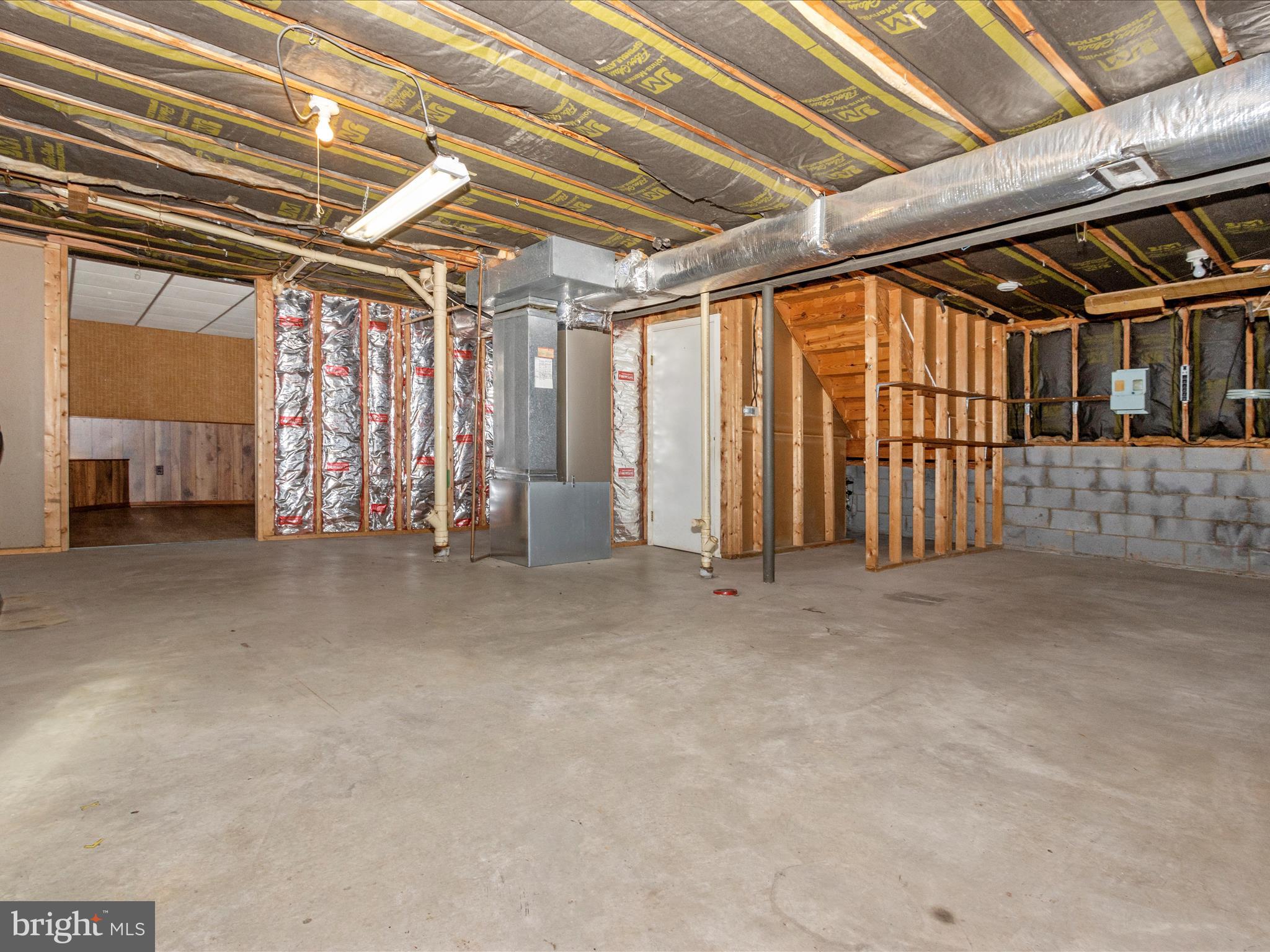 VILLAGE OF HICKORY RIDGE - Residential