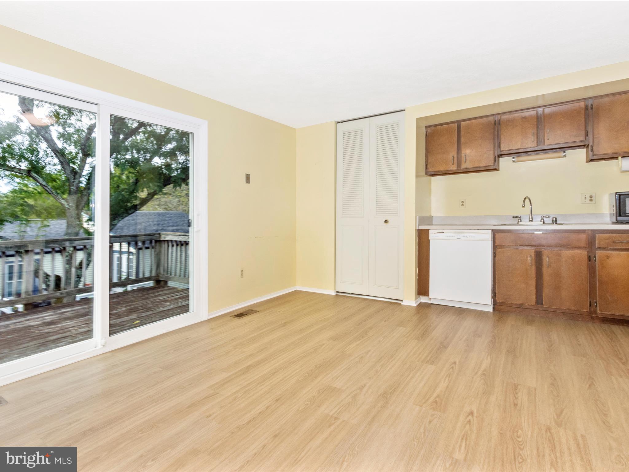 VILLAGE OF HICKORY RIDGE - Residential