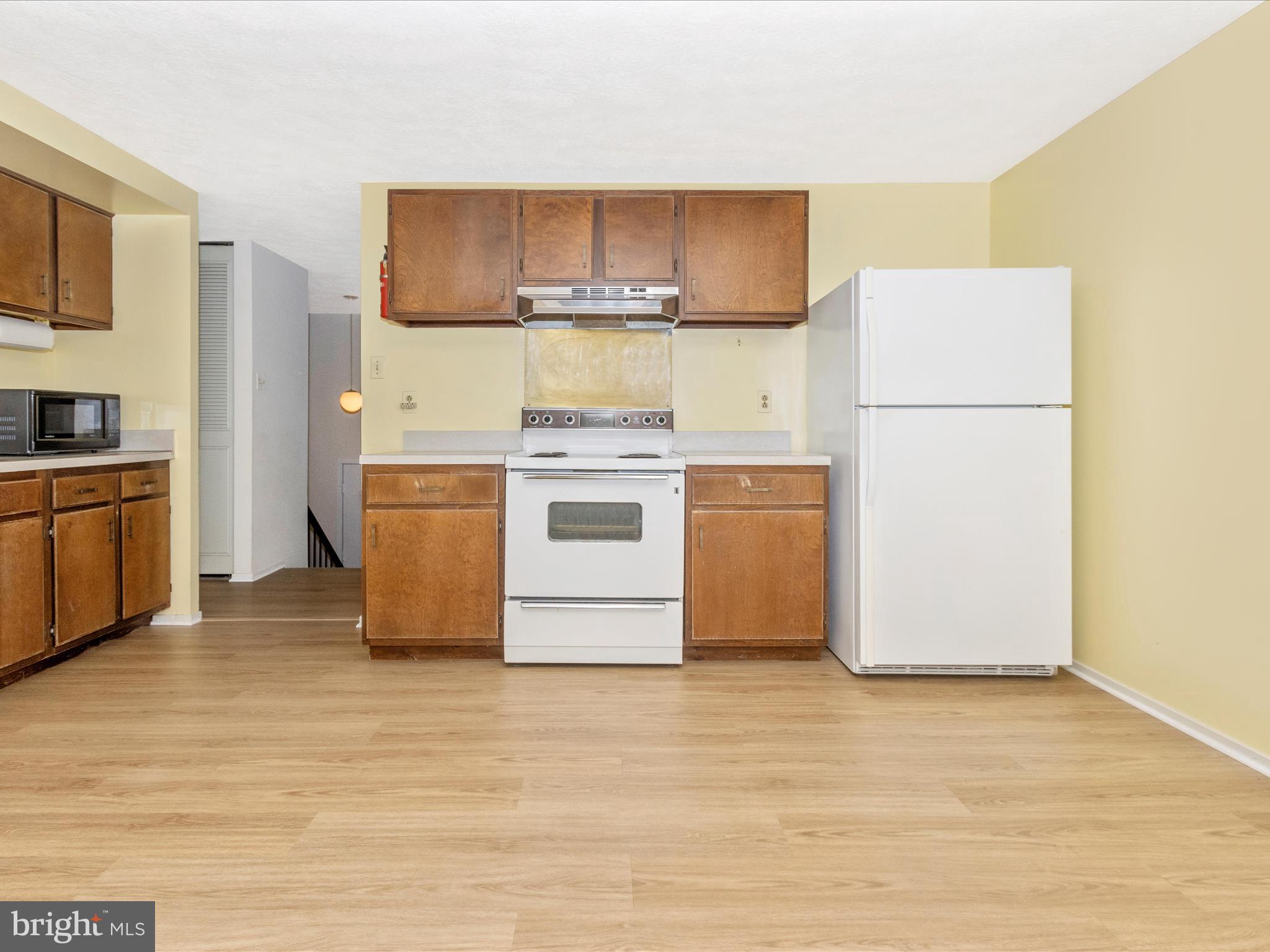 VILLAGE OF HICKORY RIDGE - Residential