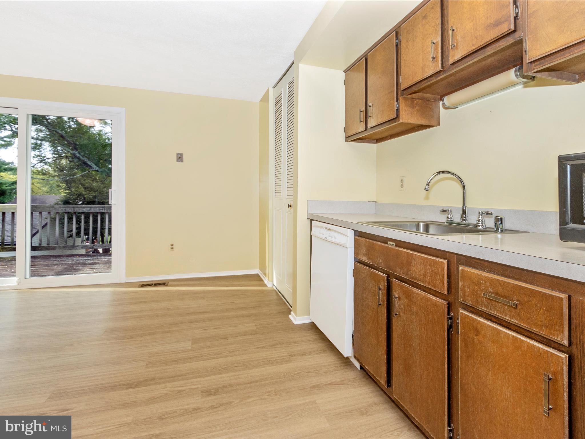 VILLAGE OF HICKORY RIDGE - Residential