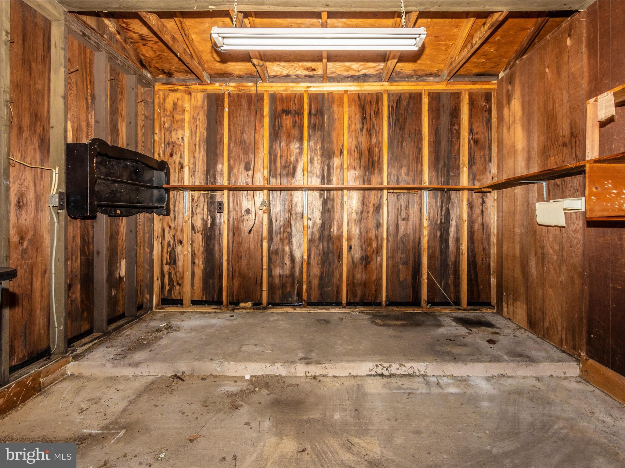 VILLAGE OF HICKORY RIDGE - Residential