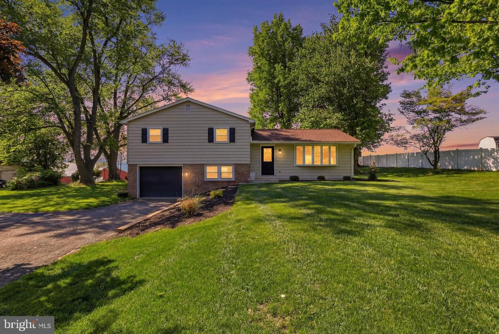 Photo of 664 Shultz Road, WASHINGTON BORO, PA 17582 (MLS # PALA2088186)