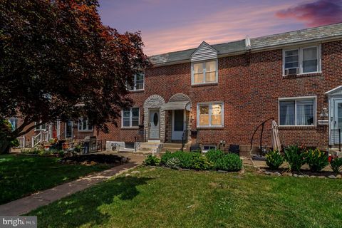 Townhouse For Sale - 5203 N Springfield Road<br/> CLIFTON HEIGHTS, PA 19018