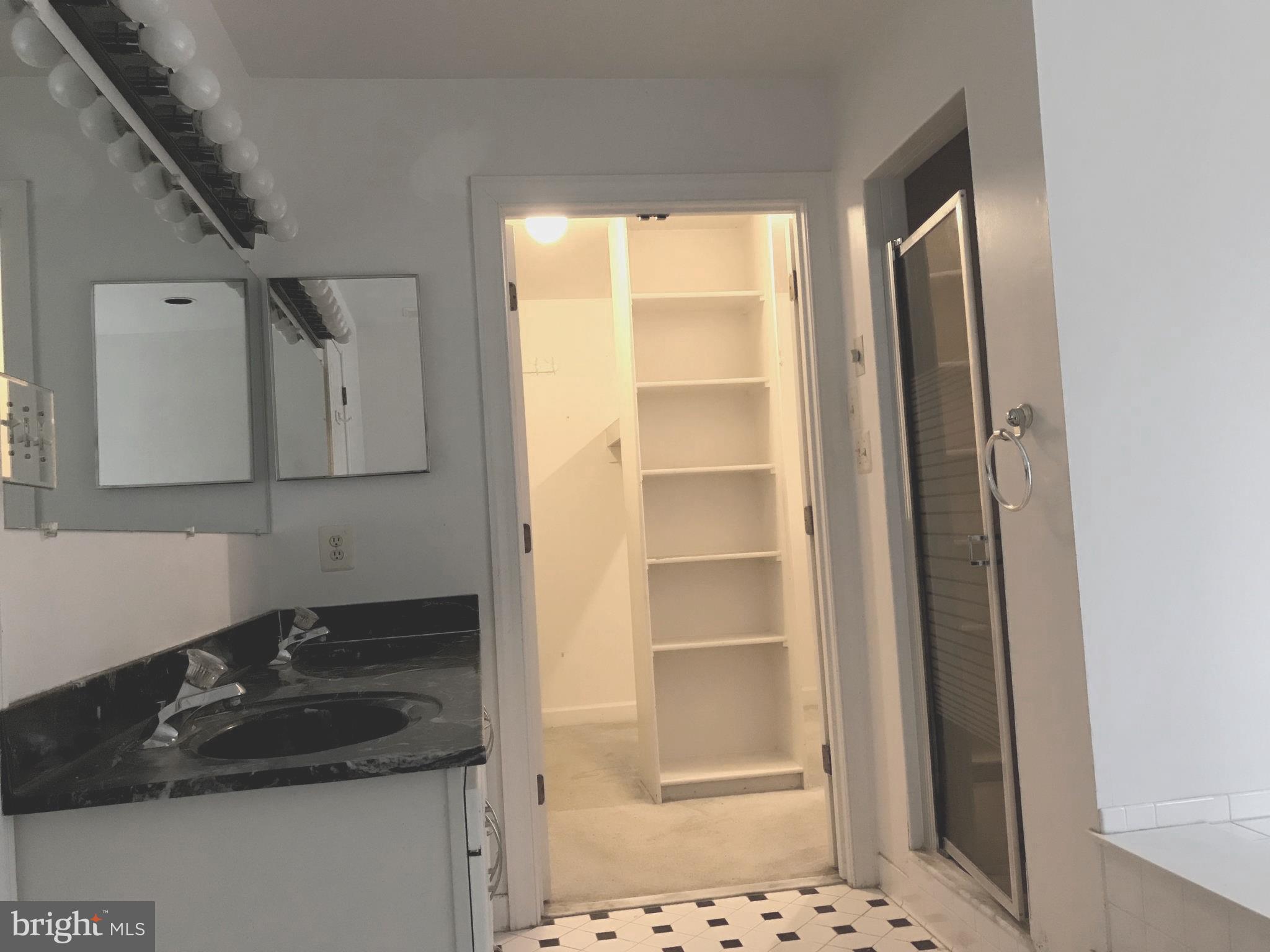 WATERLOO SOUTH - Residential