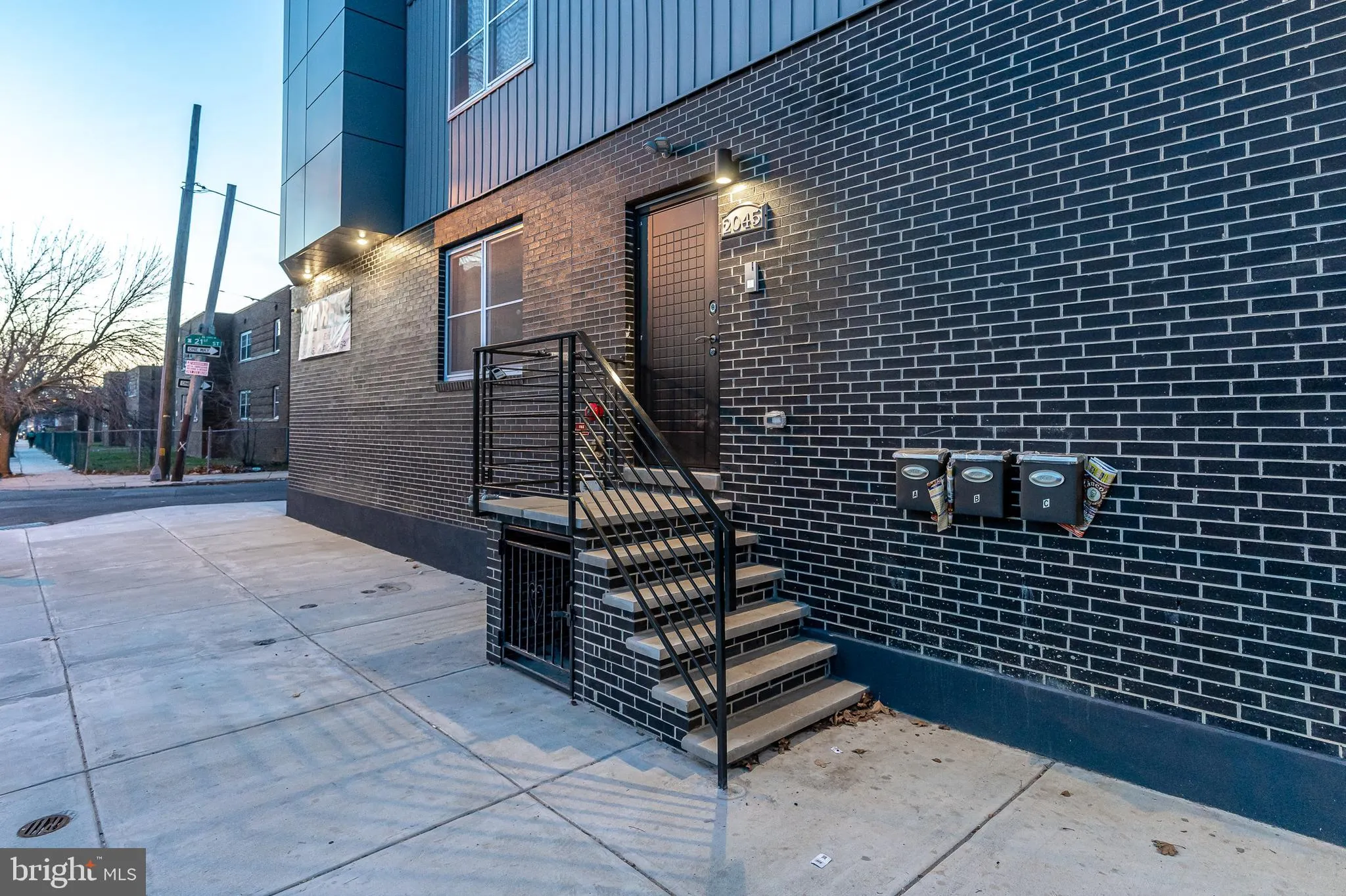 Philadelphia, Pennsylvania 19121, United States, 4 Bedrooms Bedrooms, ,4 BathroomsBathrooms,Residential,Active,29299