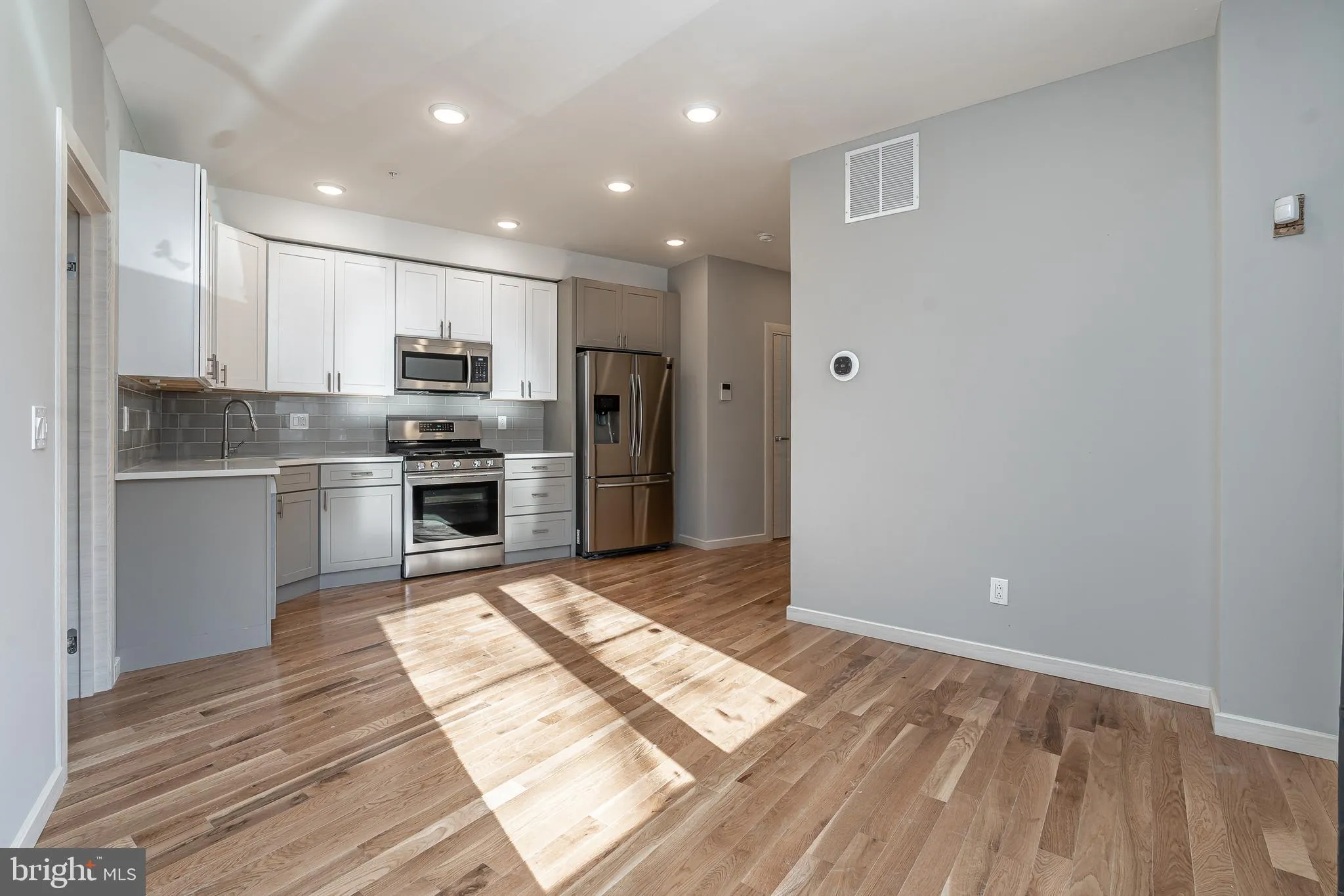 Philadelphia, Pennsylvania 19121, United States, 4 Bedrooms Bedrooms, ,4 BathroomsBathrooms,Residential,Active,29299