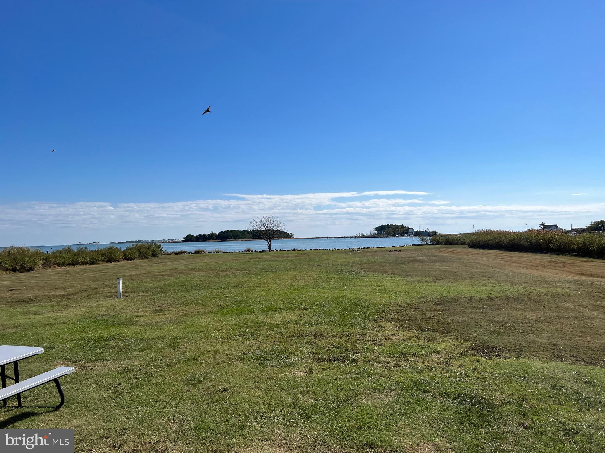 1632 STEAMBOAT WHARF ROAD S