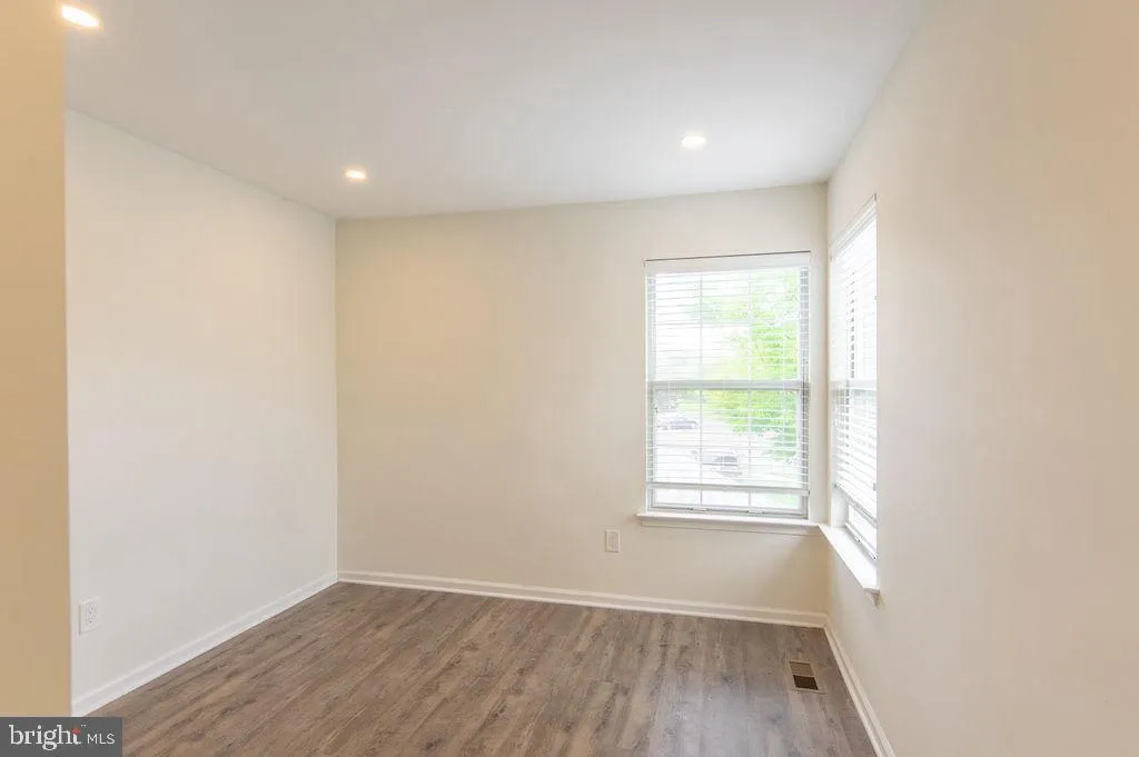 Yardley, Pennsylvania 19067, United States, 3 Bedrooms Bedrooms, ,3 BathroomsBathrooms,Residential,Pending,104972