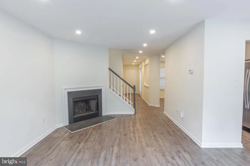 Yardley, Pennsylvania 19067, United States, 3 Bedrooms Bedrooms, ,3 BathroomsBathrooms,Residential,Pending,104972