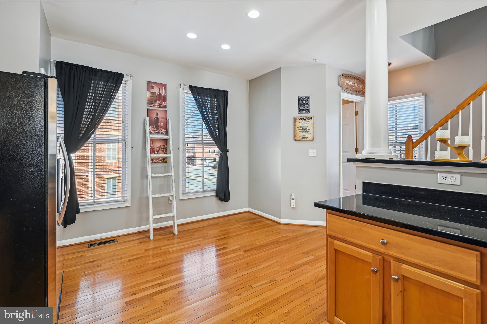 NORTH SHORE - Residential