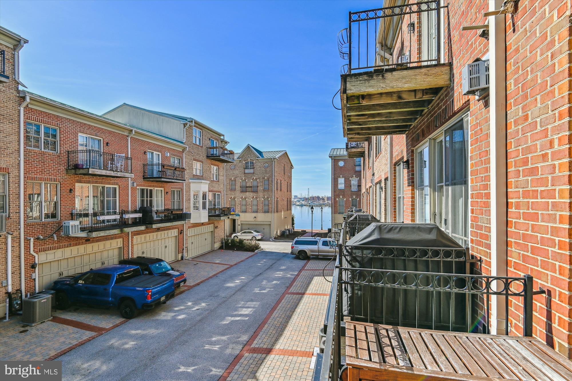 NORTH SHORE - Residential