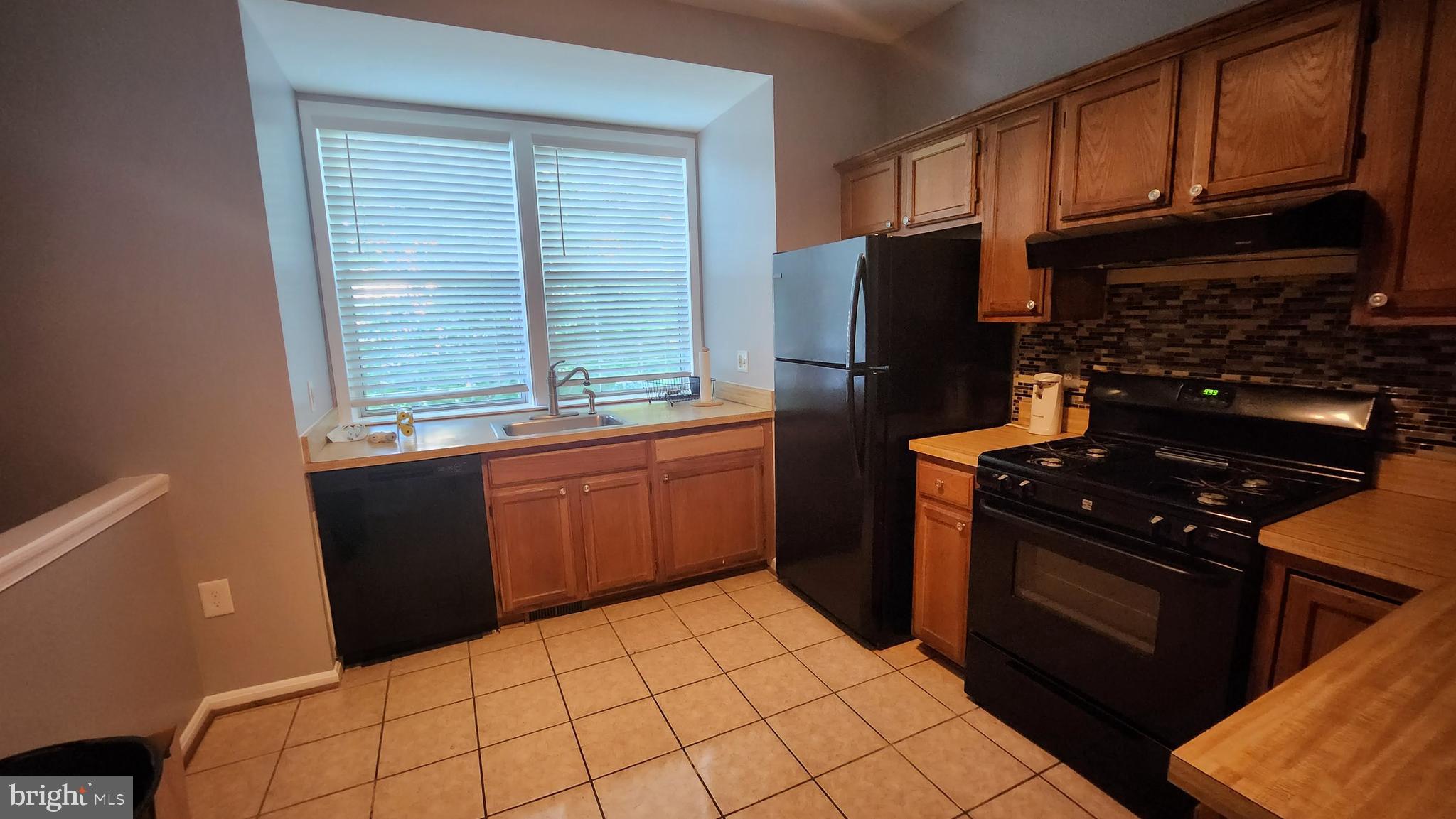 ARBOR PARK - Residential Lease