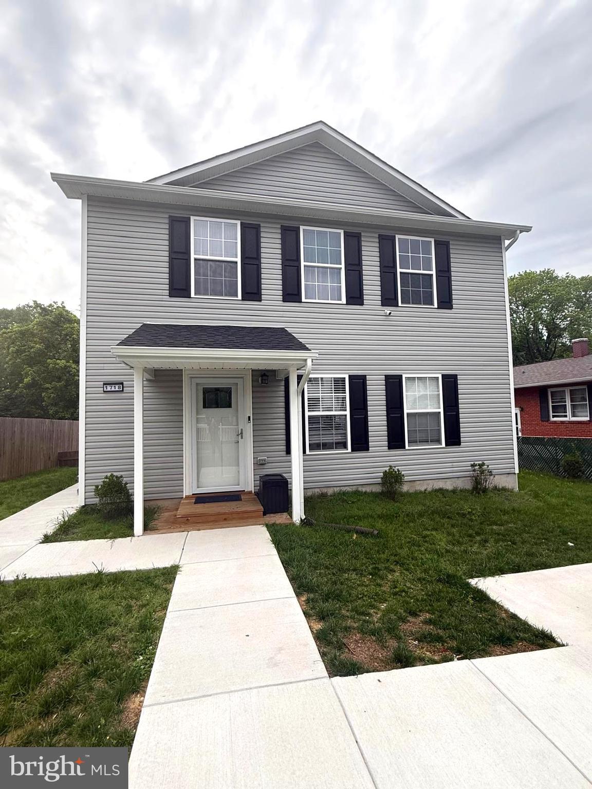 1718 PINEWOOD