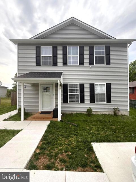1718 PINEWOOD BALTIMORE MD 21222