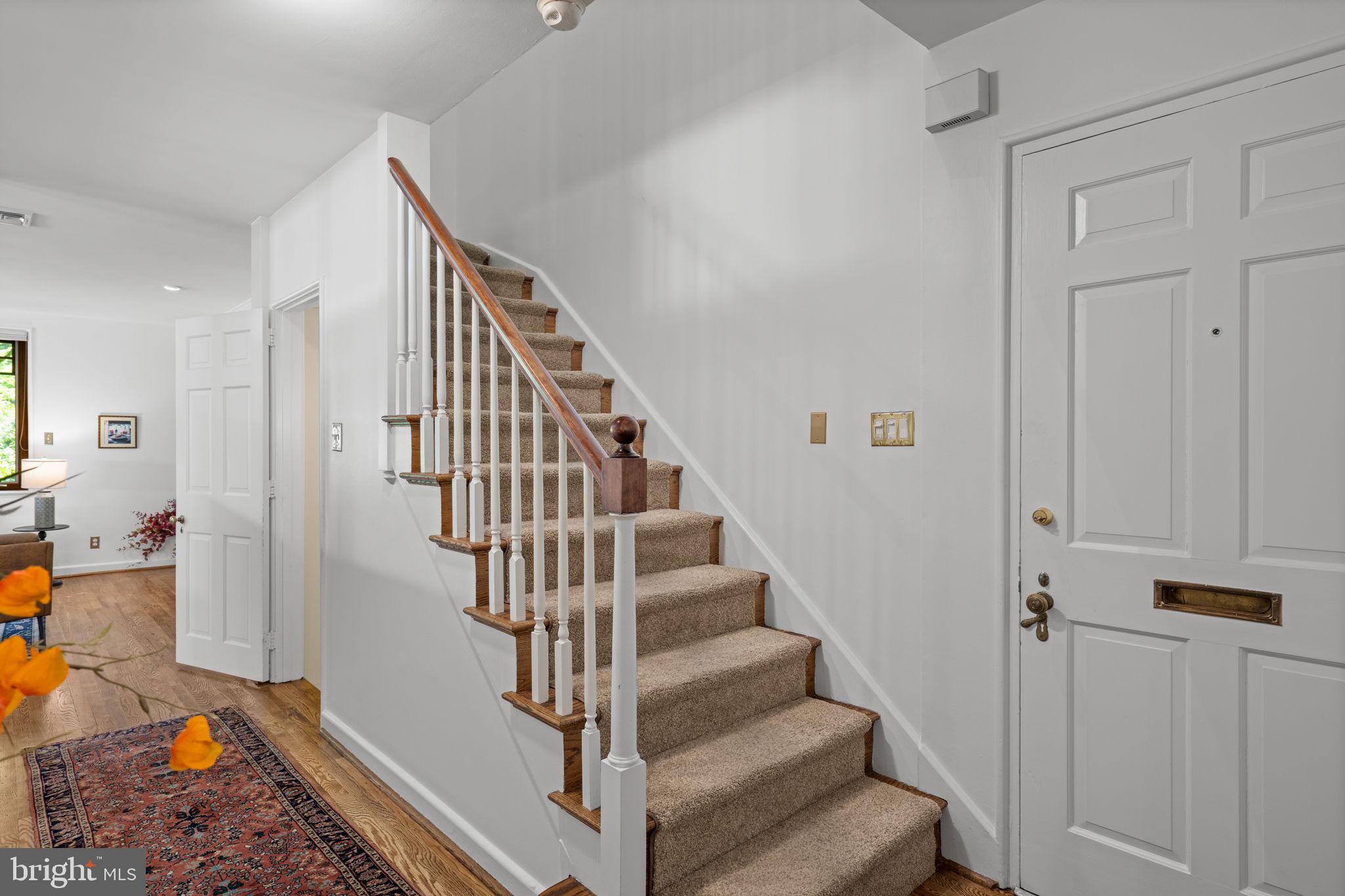 126 W GRAVERS LANE