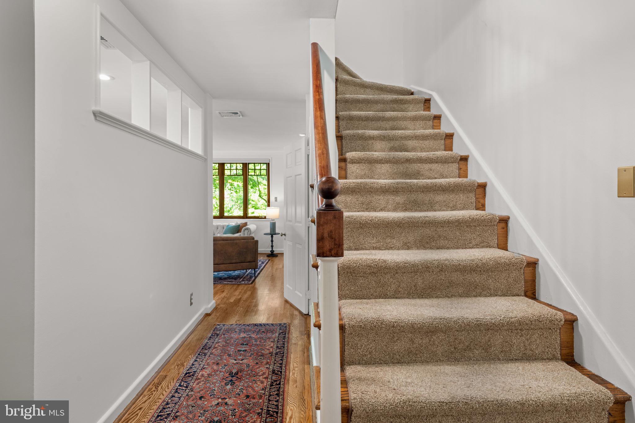 126 W GRAVERS LANE