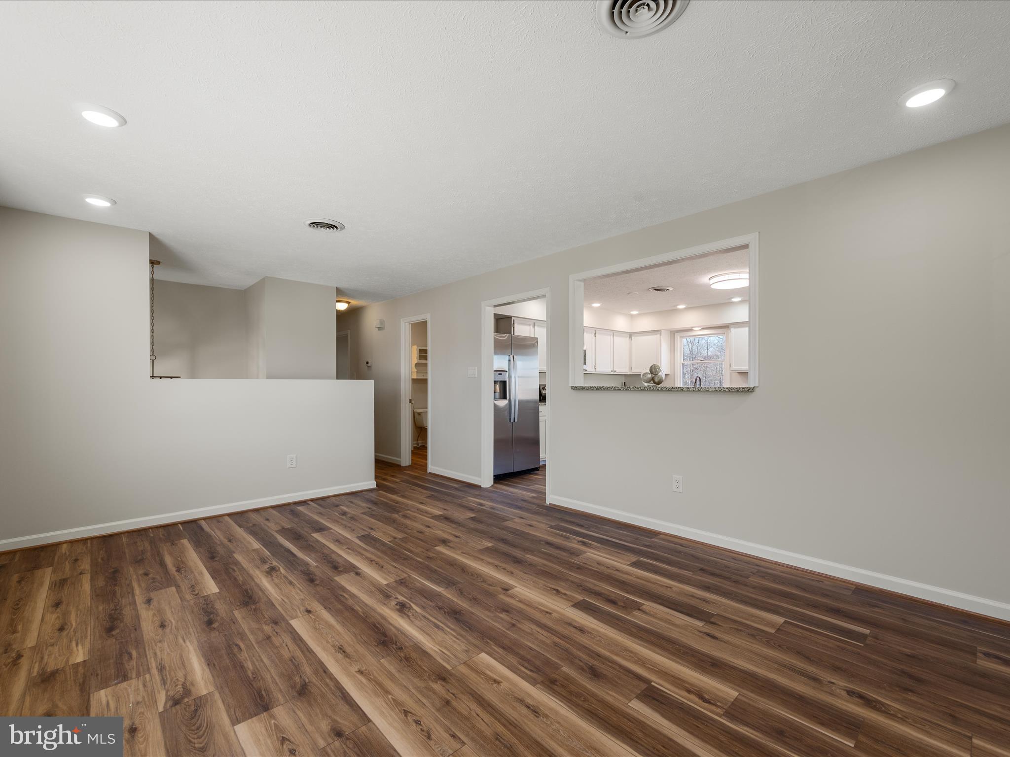 GLENMONT VILLAGE - Residential