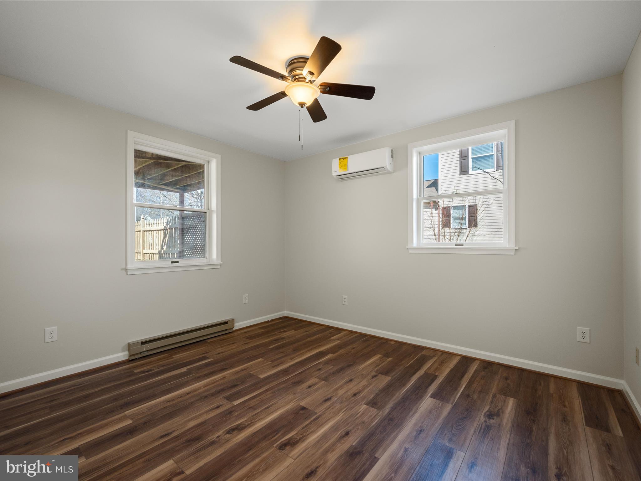 GLENMONT VILLAGE - Residential