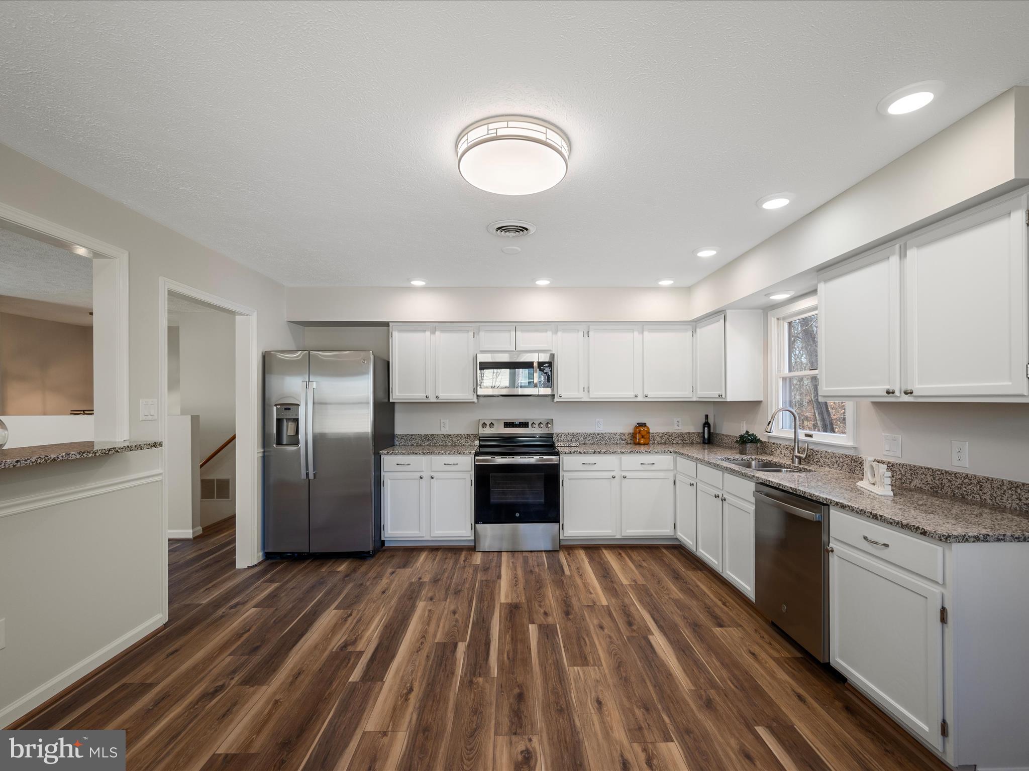 GLENMONT VILLAGE - Residential