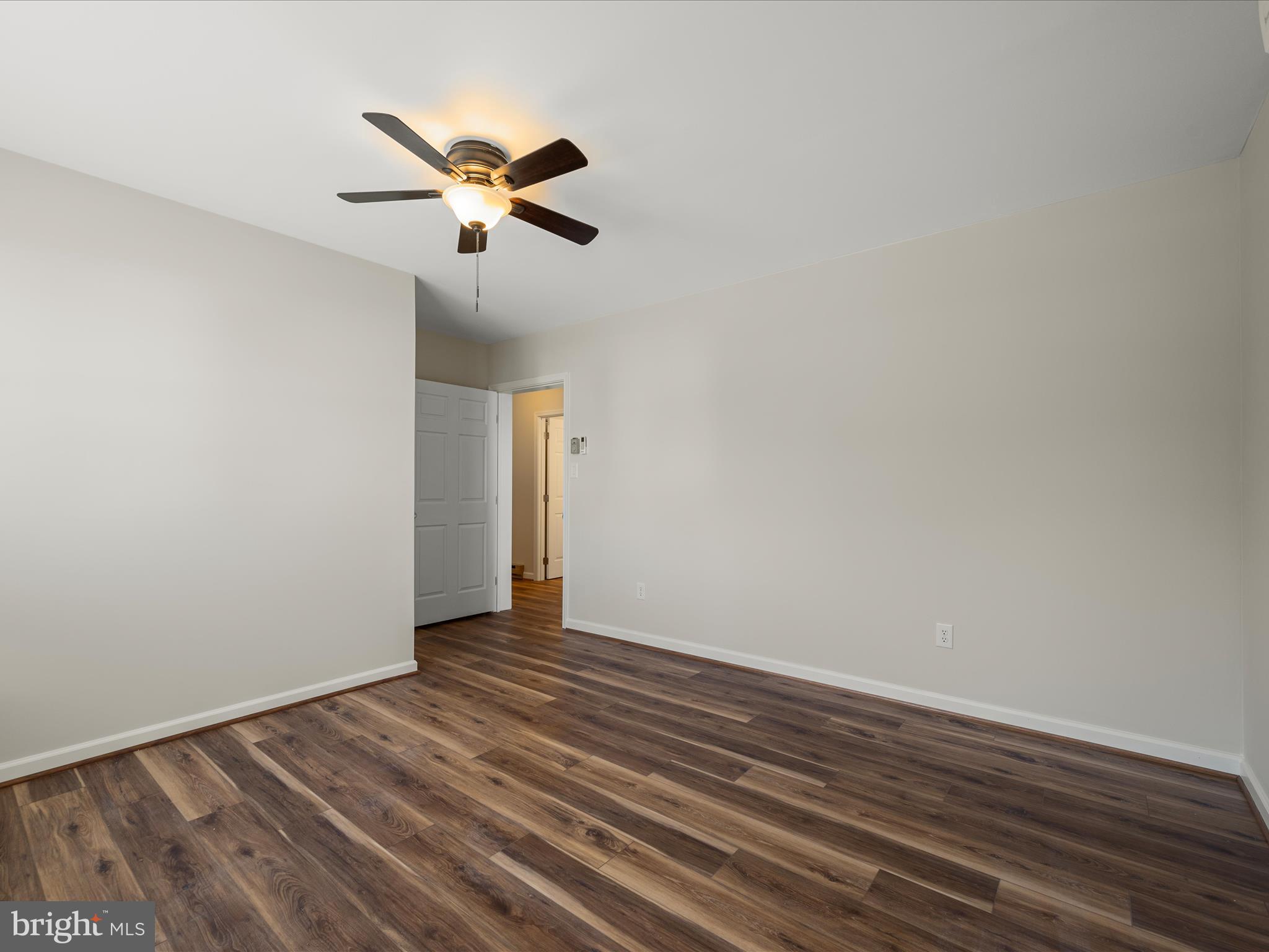 GLENMONT VILLAGE - Residential