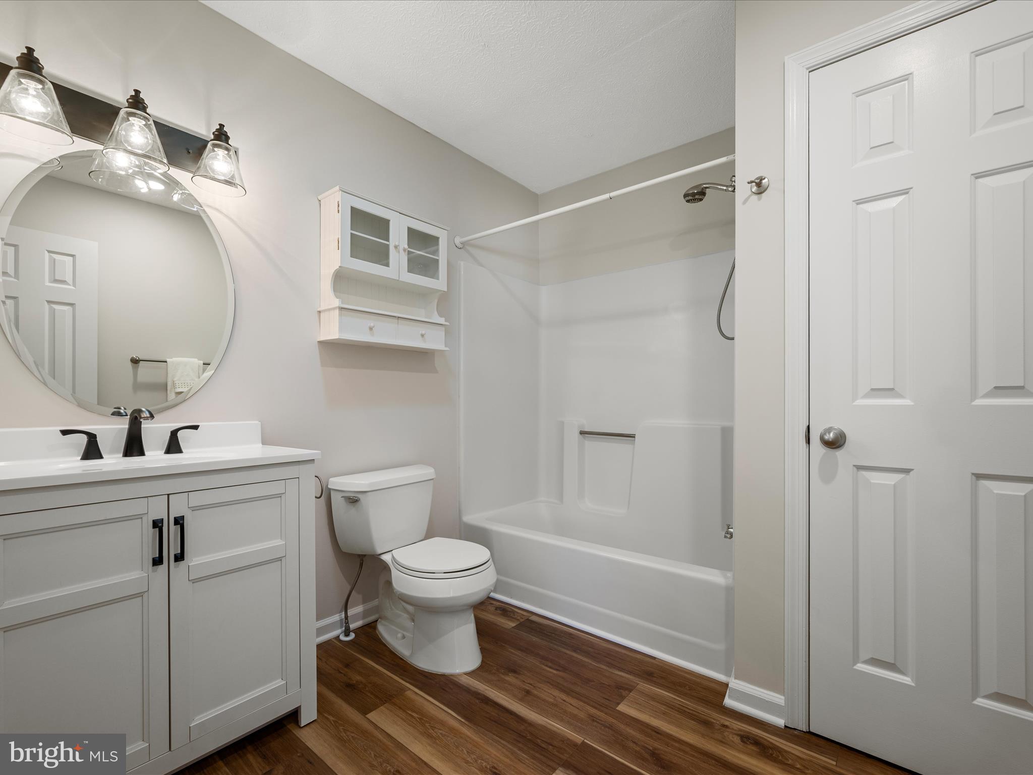 GLENMONT VILLAGE - Residential