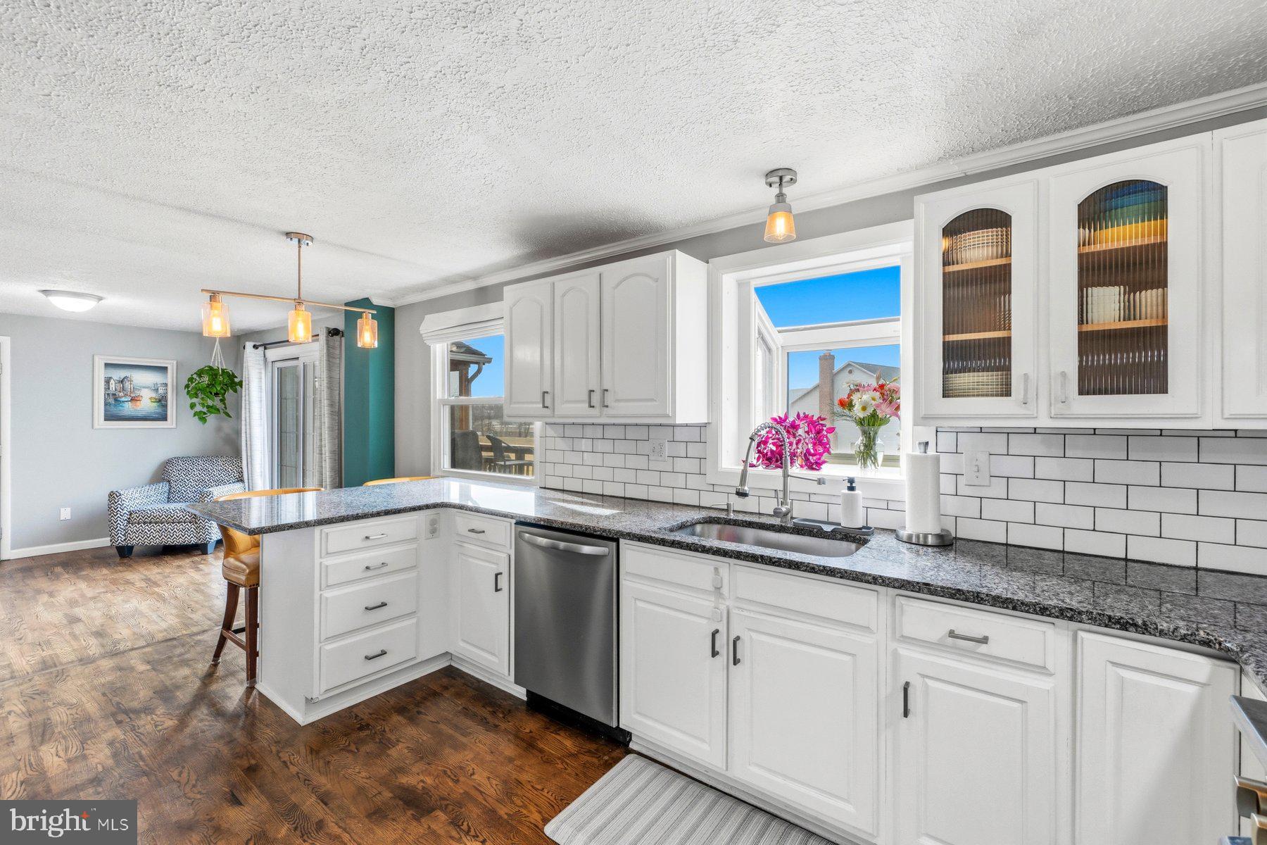 AMBER MEADOWS - Residential