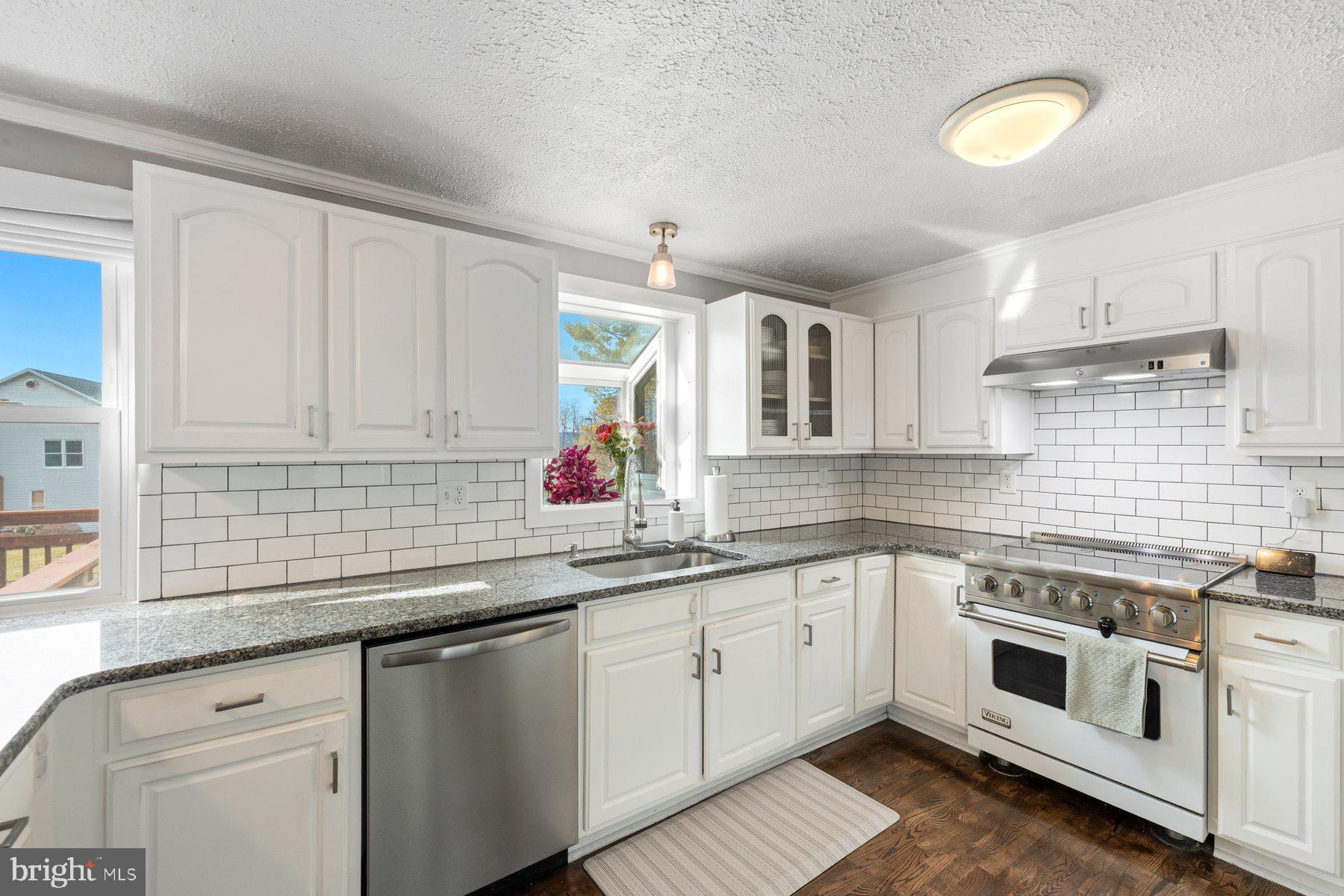 AMBER MEADOWS - Residential