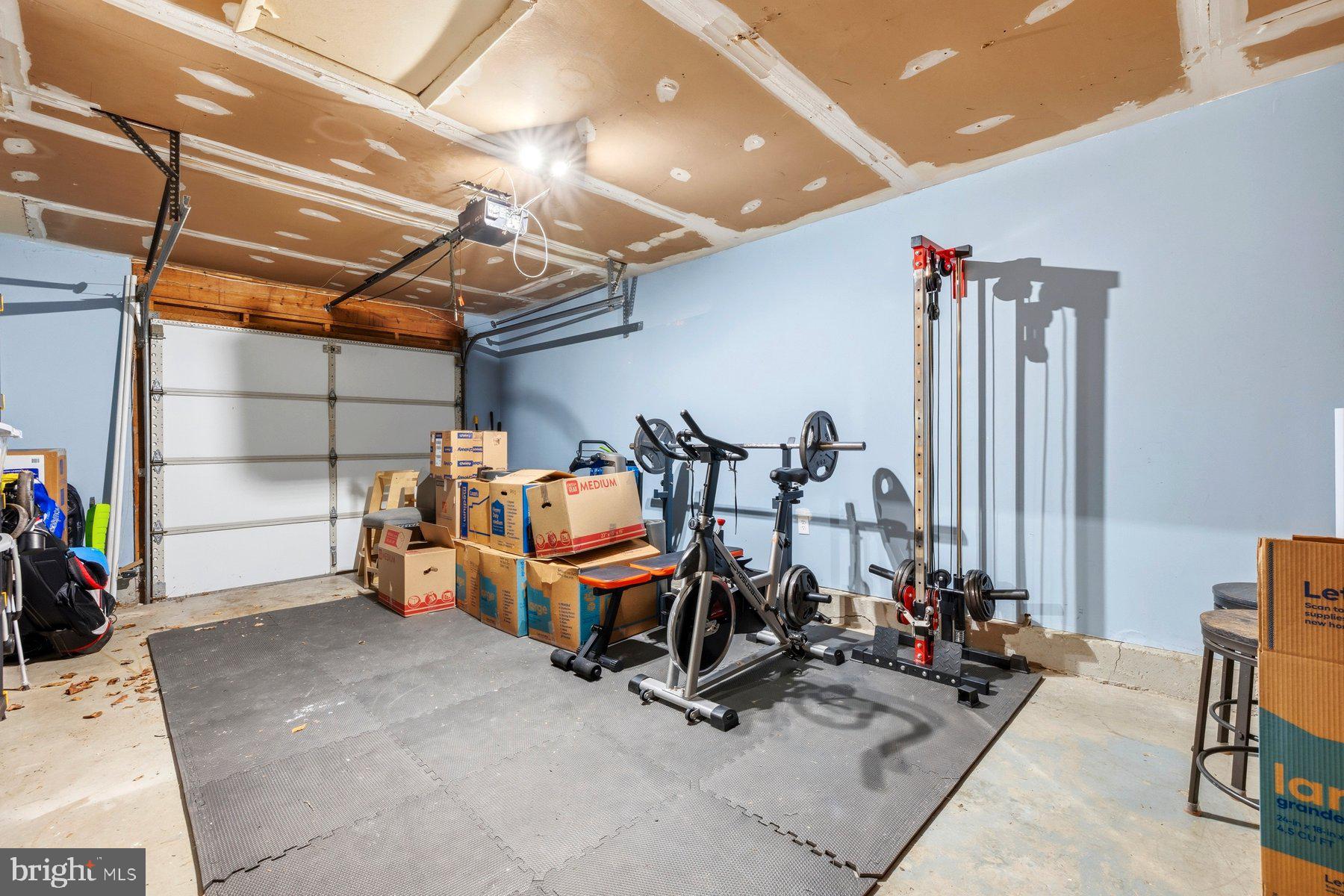 AMBER MEADOWS - Residential