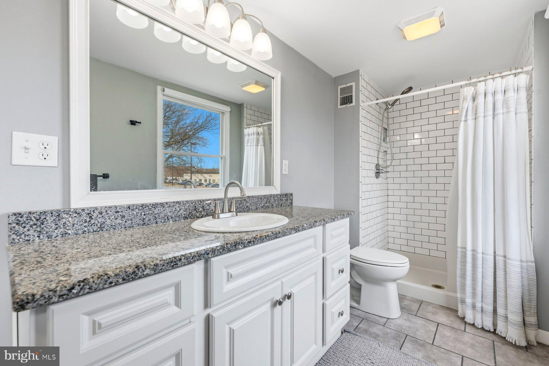 AMBER MEADOWS - Residential