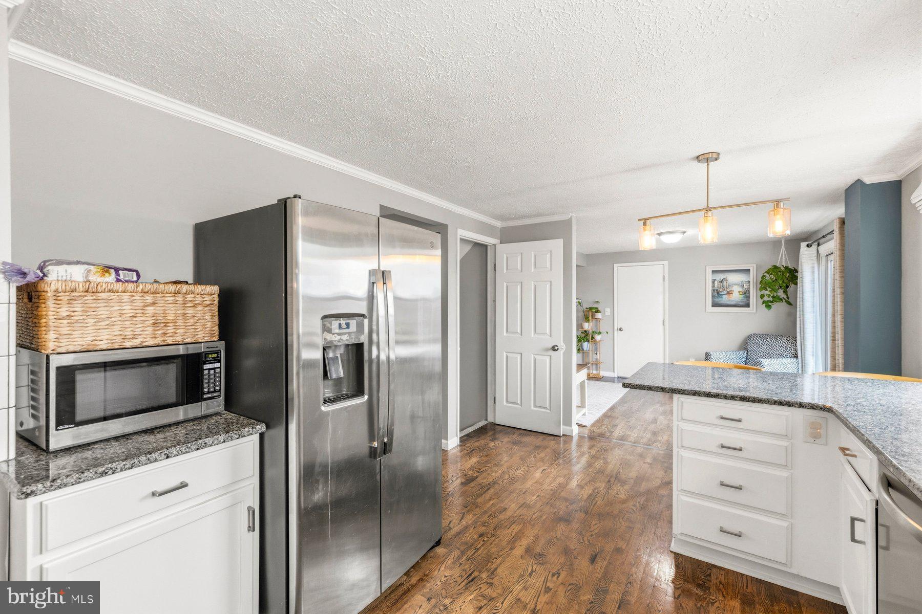 AMBER MEADOWS - Residential