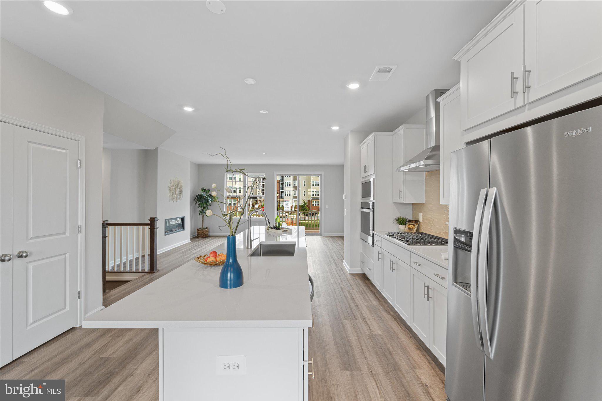 POTOMAC STATION MARKETPLACE - Residential Lease