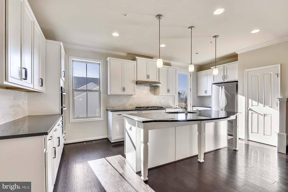 CABIN BRANCH - Residential