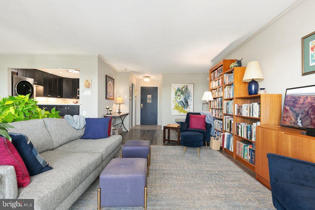 WESTLAKE PARK - Residential
