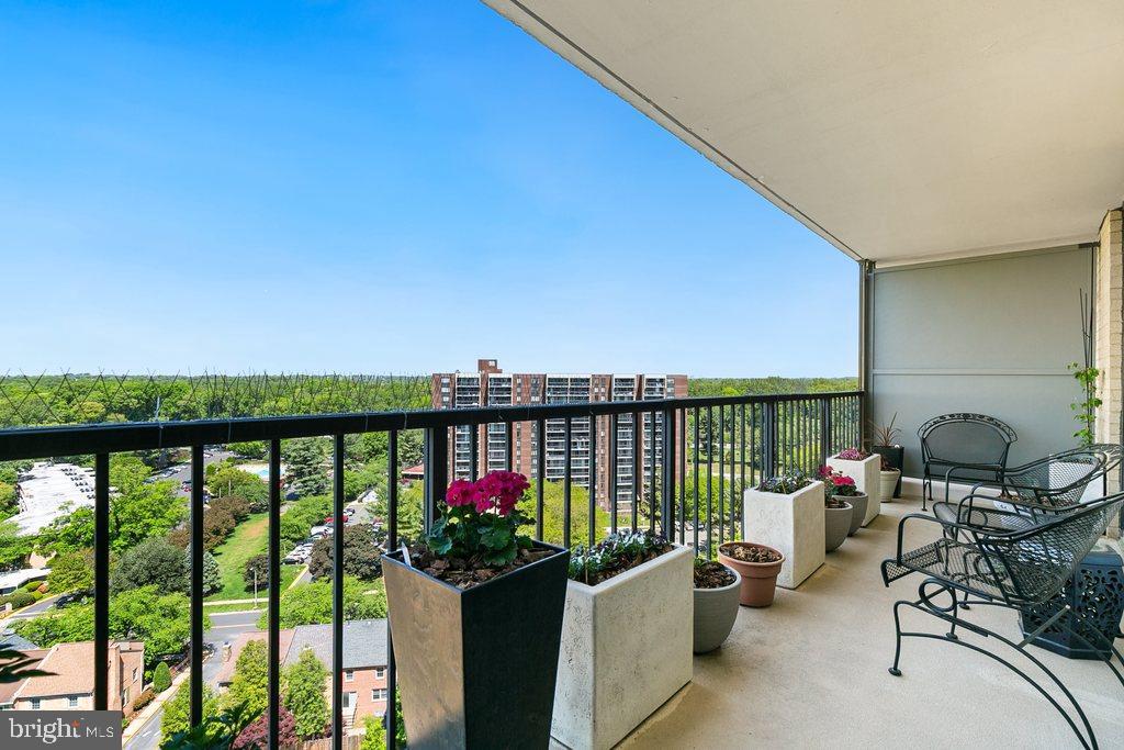 WESTLAKE PARK - Residential