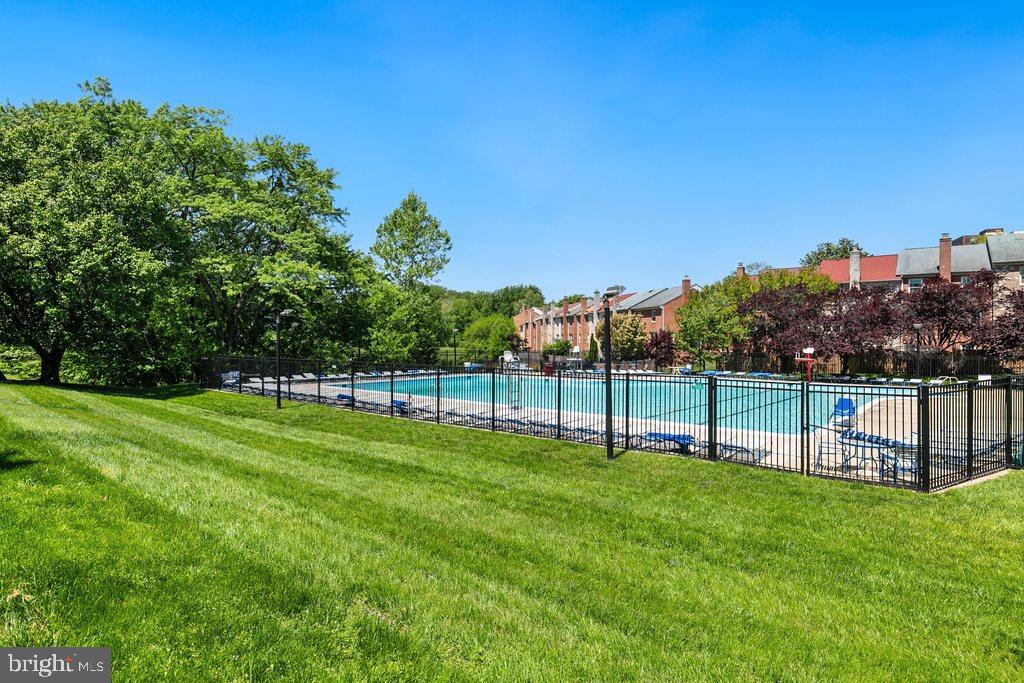 WESTLAKE PARK - Residential