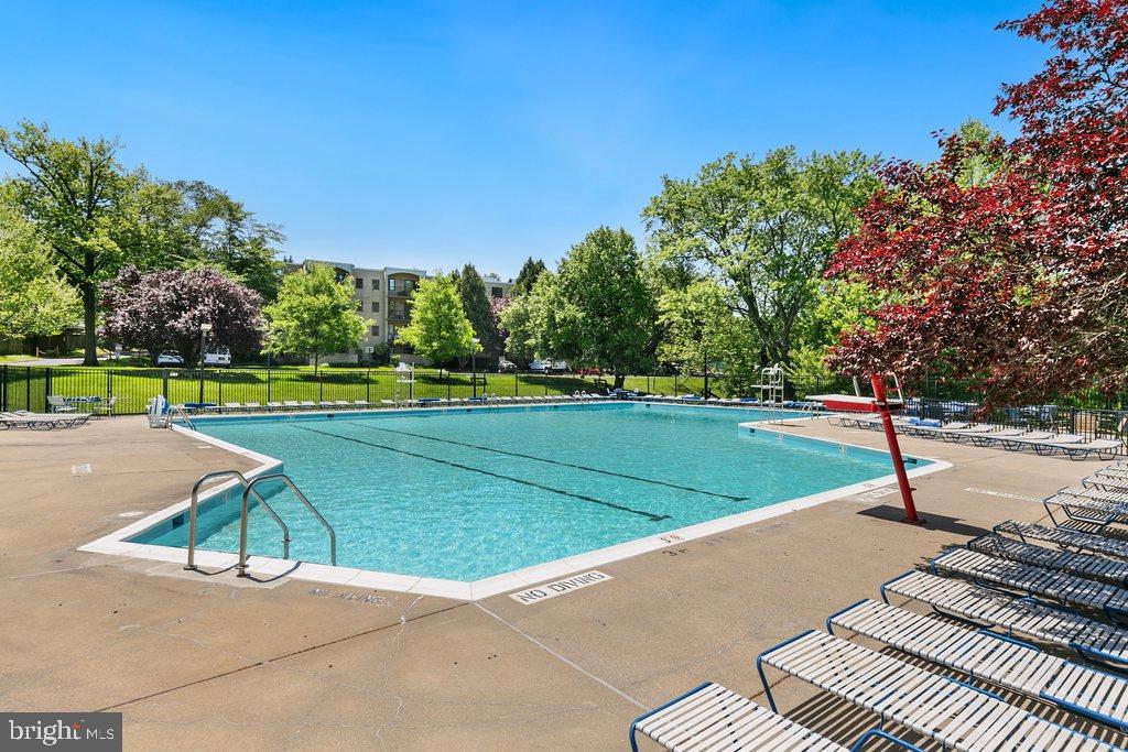 WESTLAKE PARK - Residential