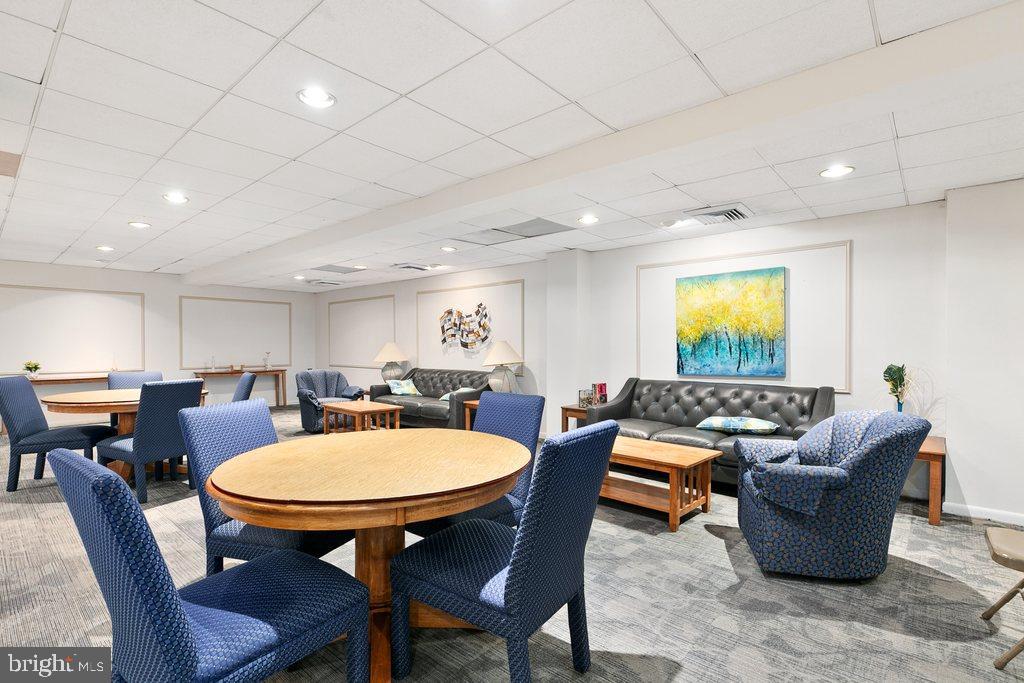 WESTLAKE PARK - Residential