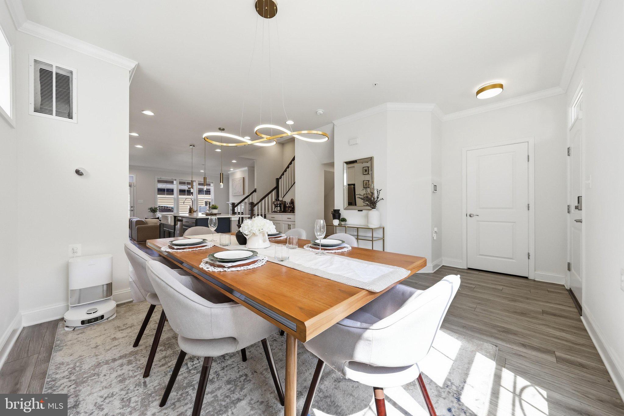811 LINDLEY ROAD