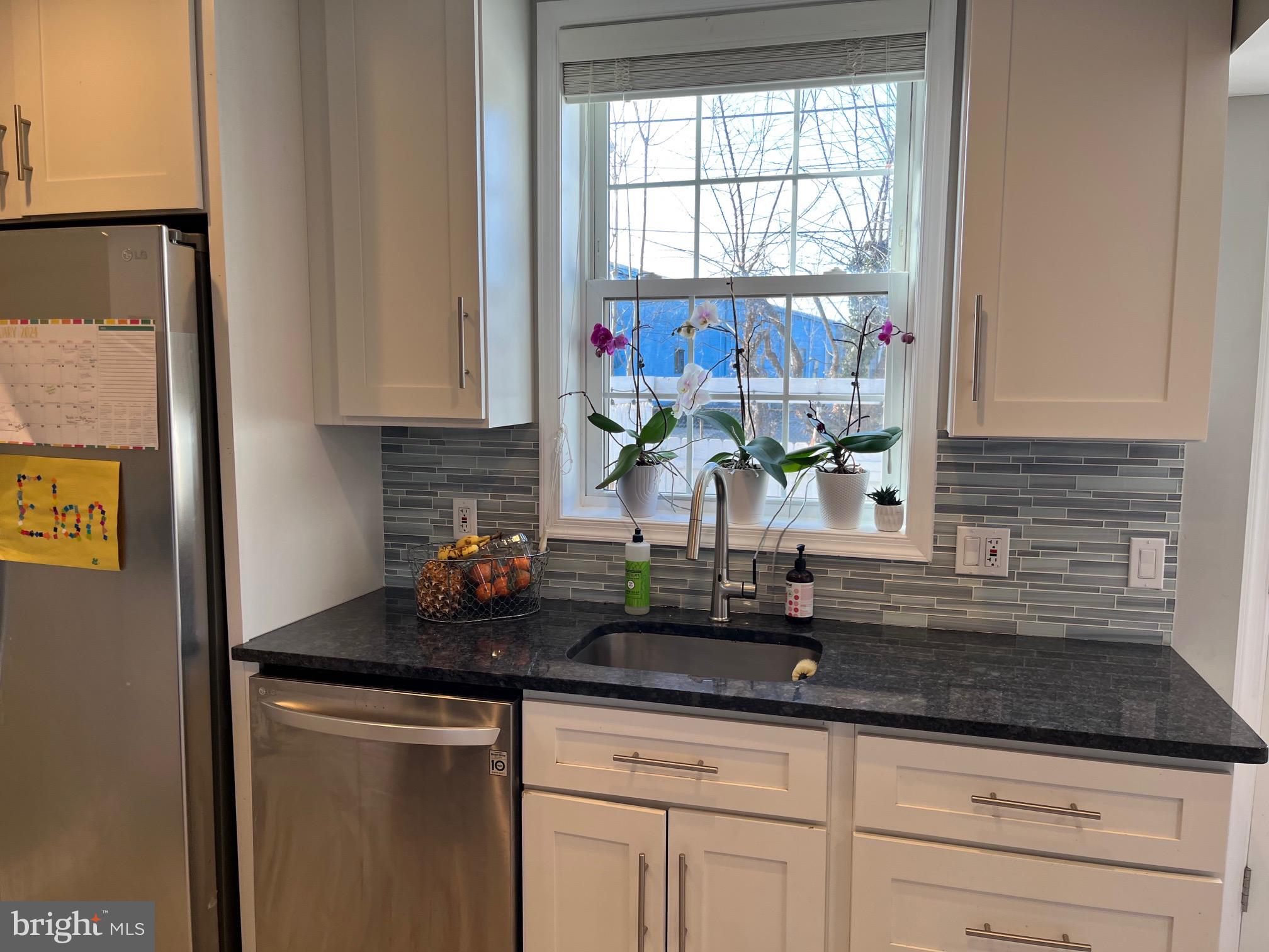 HUME SPRINGS - Residential Lease