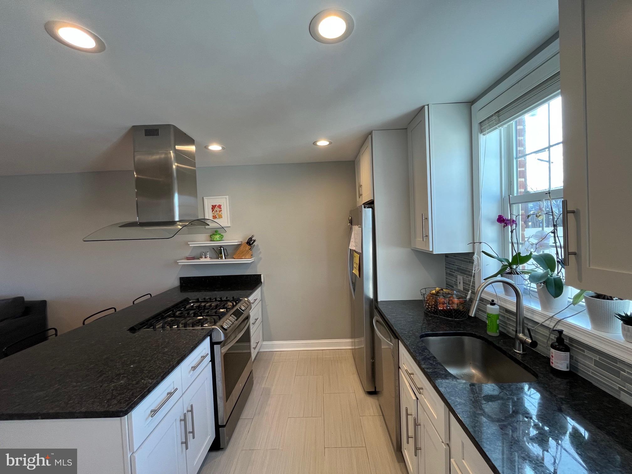 HUME SPRINGS - Residential Lease